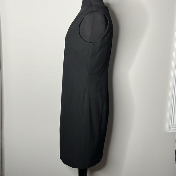 ANN TAYLOR Black Sleeveless V Neck Sheath Dress Size 8 - Picture 5 of 11